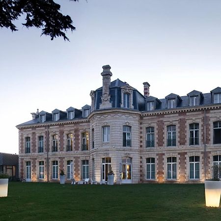 Hotel Et Spa Du Chateau Lagord Exteriör bild